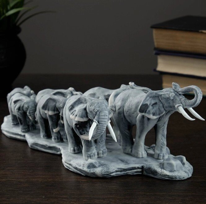 Сувенир "Семь слонов на малой подставке" от компании Магазин сувениров и подарков "Особый Случай" в Челябинске - фото 1