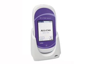 Экспресс-анализатор Accu-Chek Inform II с принадлежностями -