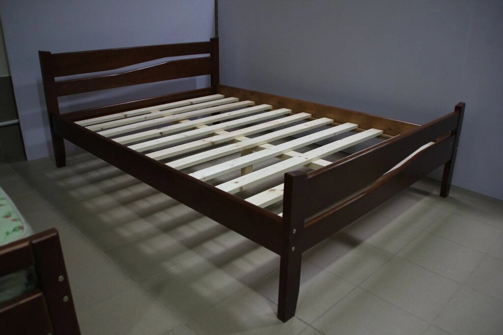 Кровать из массива Вероника от компании Ассорти Мебель для ВСЕХ - фото 1
