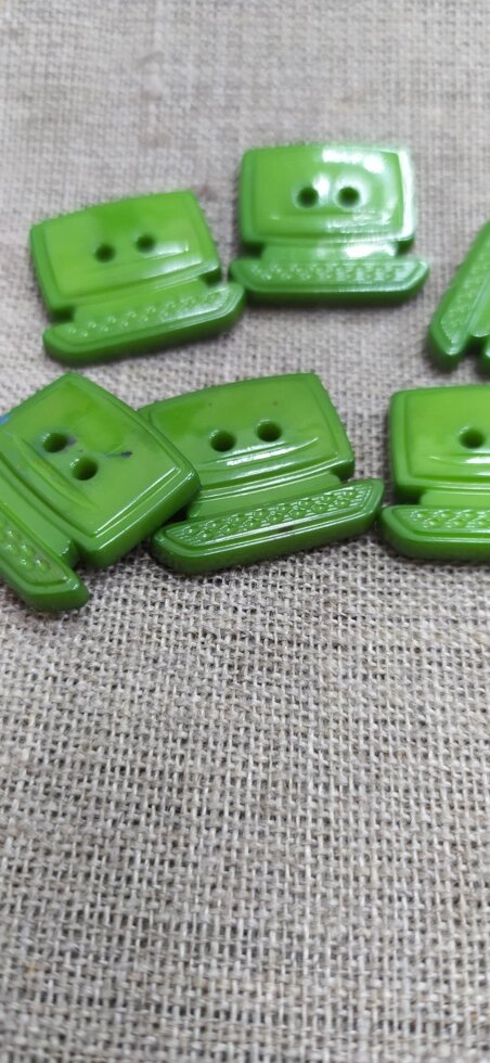 АКЦИЯ! Пуговицы детские пластик 2 прокола, 2см/2см (зеленый) от компании Магазин ШвейМаг - фото 1