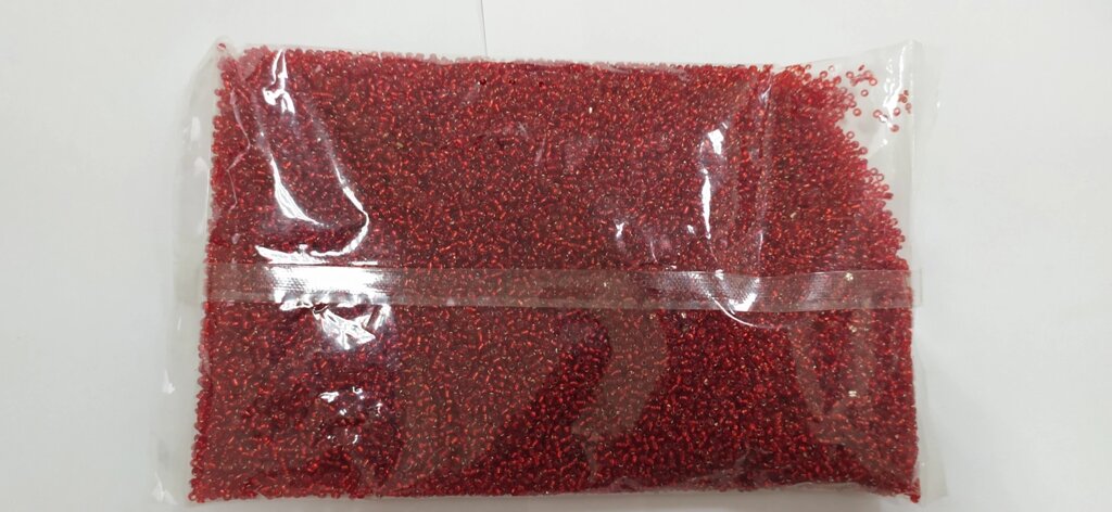 Бисер Китай №12, 450гр  (красный с прокрашенной серединкой) от компании Магазин ШвейМаг - фото 1