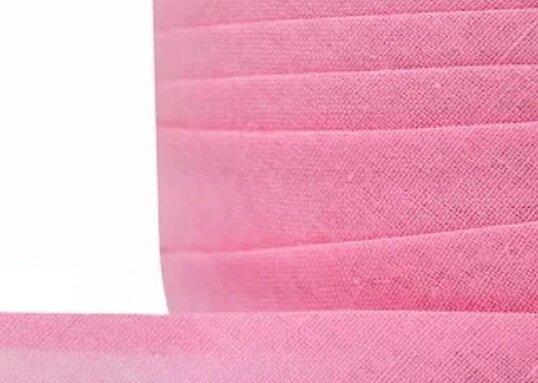 Косая бейка х/б шир. 15мм, 132м (розовый) от компании Магазин ШвейМаг - фото 1