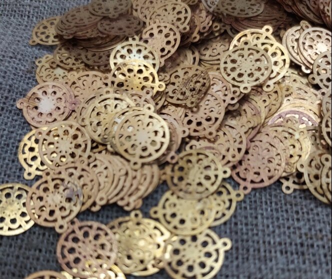 Монисты (монетки пришивные) россыпью d-10мм (золото) от компании Магазин ШвейМаг - фото 1
