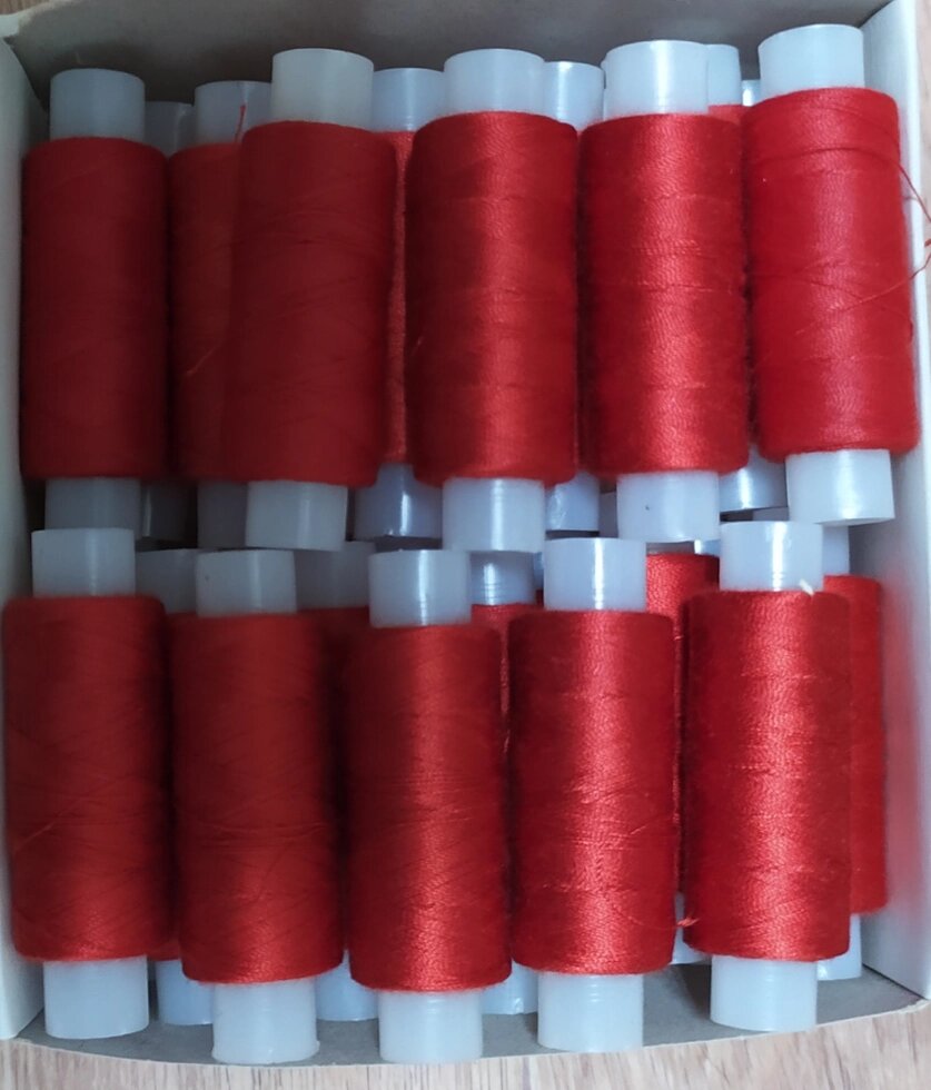 Нитки Красная нить 45лл, 200м (красный) от компании Магазин ШвейМаг - фото 1
