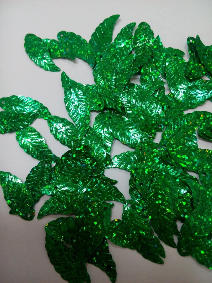 Пайетки 20мм/12мм, 25гр (зеленый лист) от компании Магазин ШвейМаг - фото 1