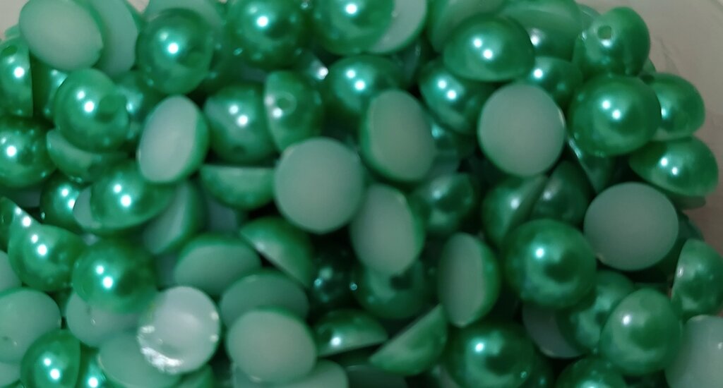 Полубусины пришивные пластик 10мм, 100гр (зеленый) от компании Магазин ШвейМаг - фото 1
