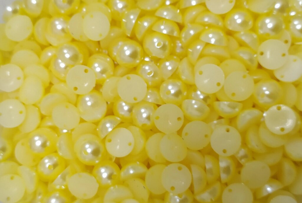 Полубусины пришивные пластик 8мм, 100гр (бледно-желтый) от компании Магазин ШвейМаг - фото 1
