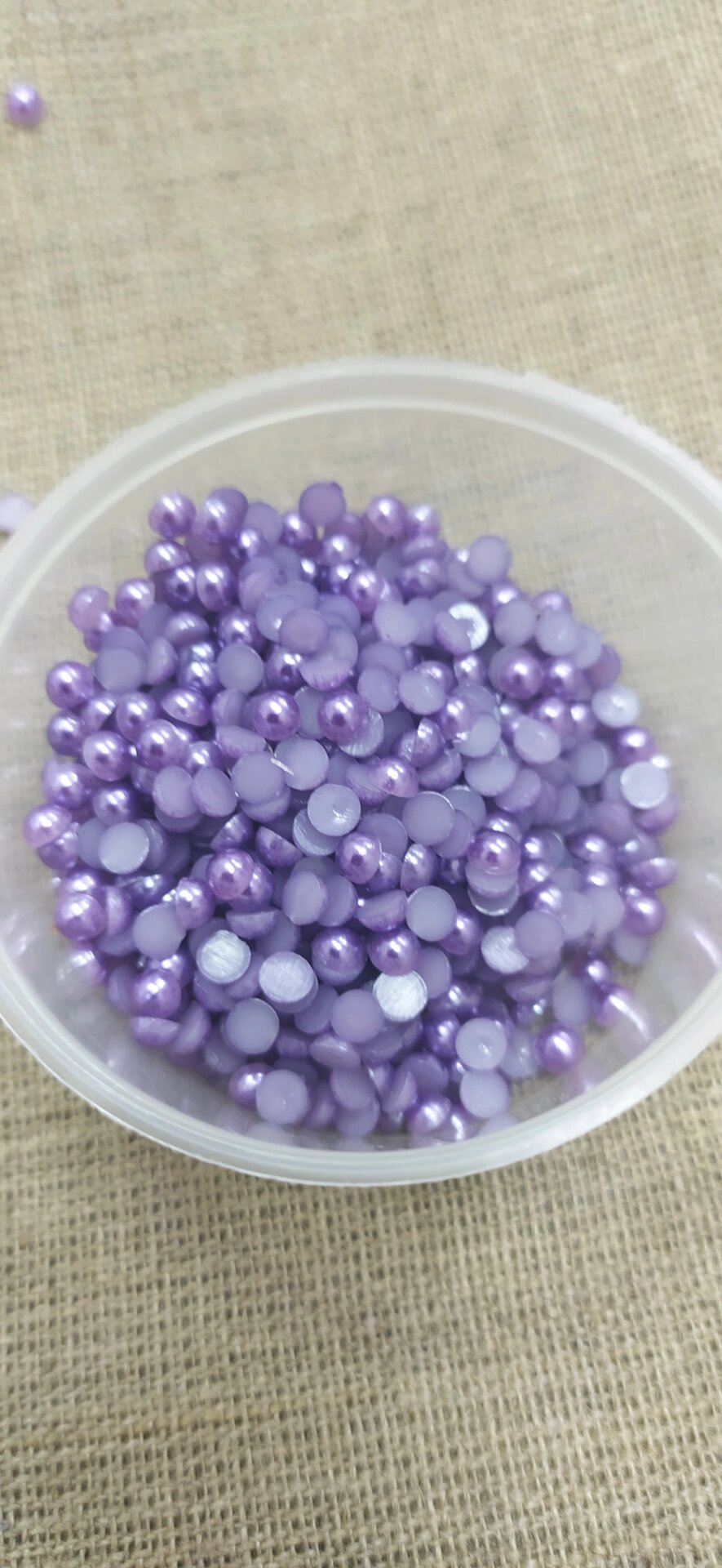 Поулубусины клеевые 6мм,100гр (фиолетовый) от компании Магазин ШвейМаг - фото 1