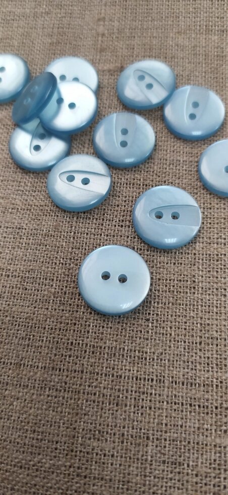 Пуговицы халатные пластик, 2 прокола, d-15мм  (голубая) от компании Магазин ШвейМаг - фото 1