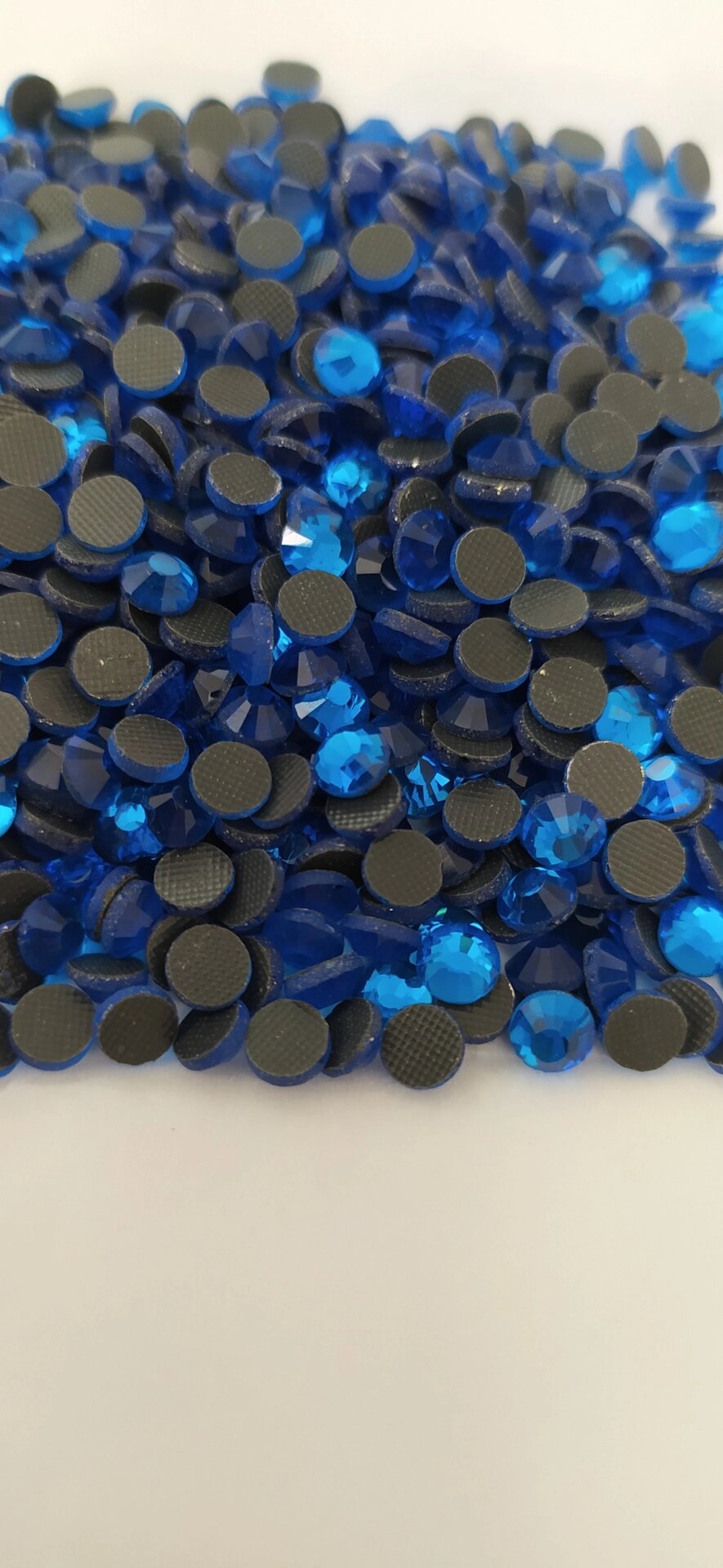 Стразы DMC SS20 упак 1440шт (синий) от компании Магазин ШвейМаг - фото 1