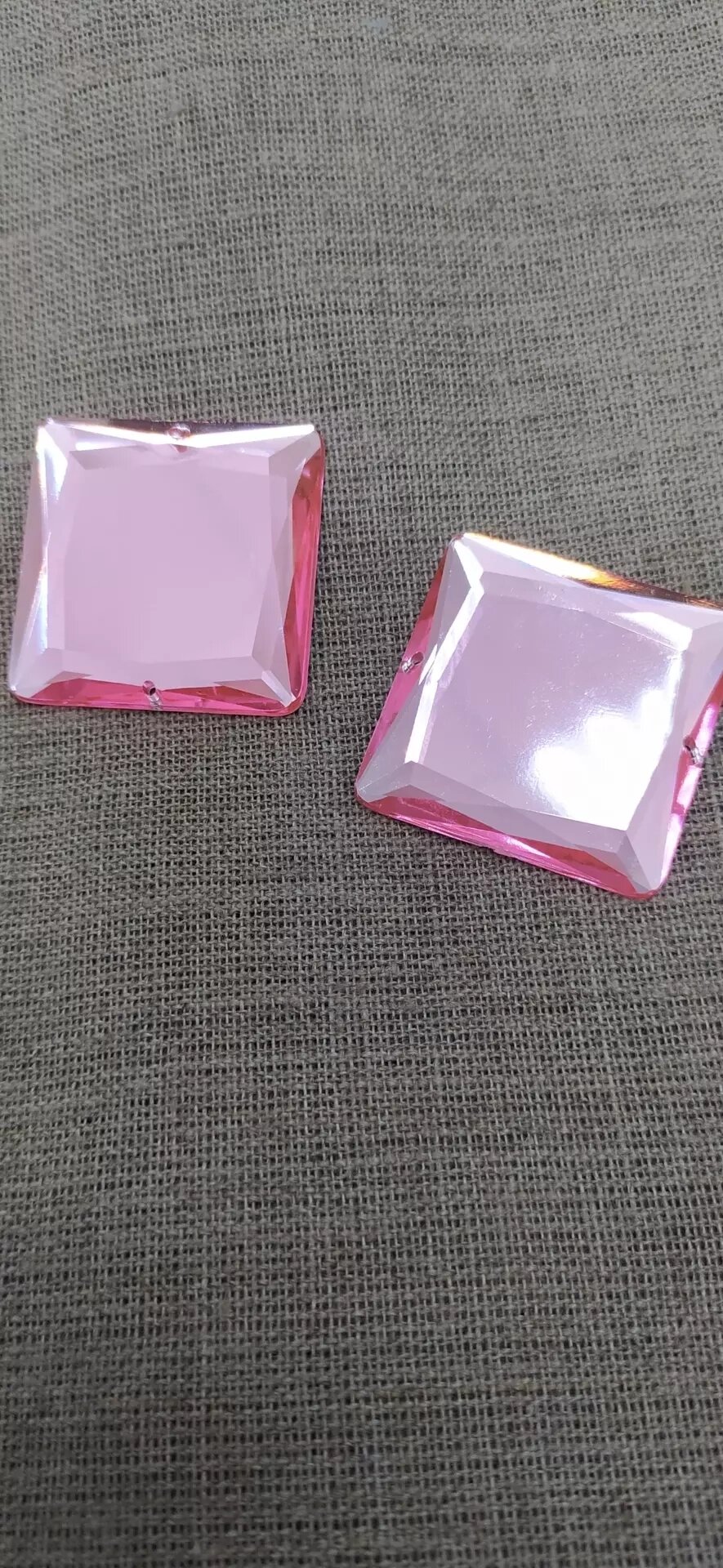 Стразы пришивные квадратные 4см (розовый) от компании Магазин ШвейМаг - фото 1