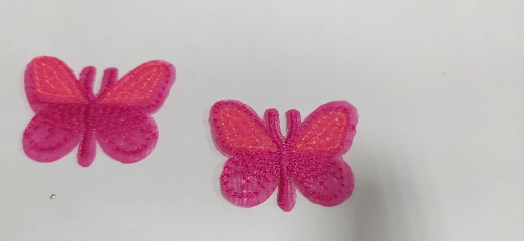 Термоаппликация бабочка 4см/4см (розовая) от компании Магазин ШвейМаг - фото 1