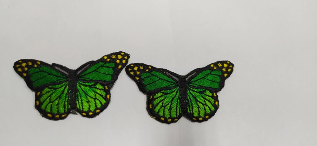 Термоаппликация бабочка 4см/8см (зеленая) от компании Магазин ШвейМаг - фото 1