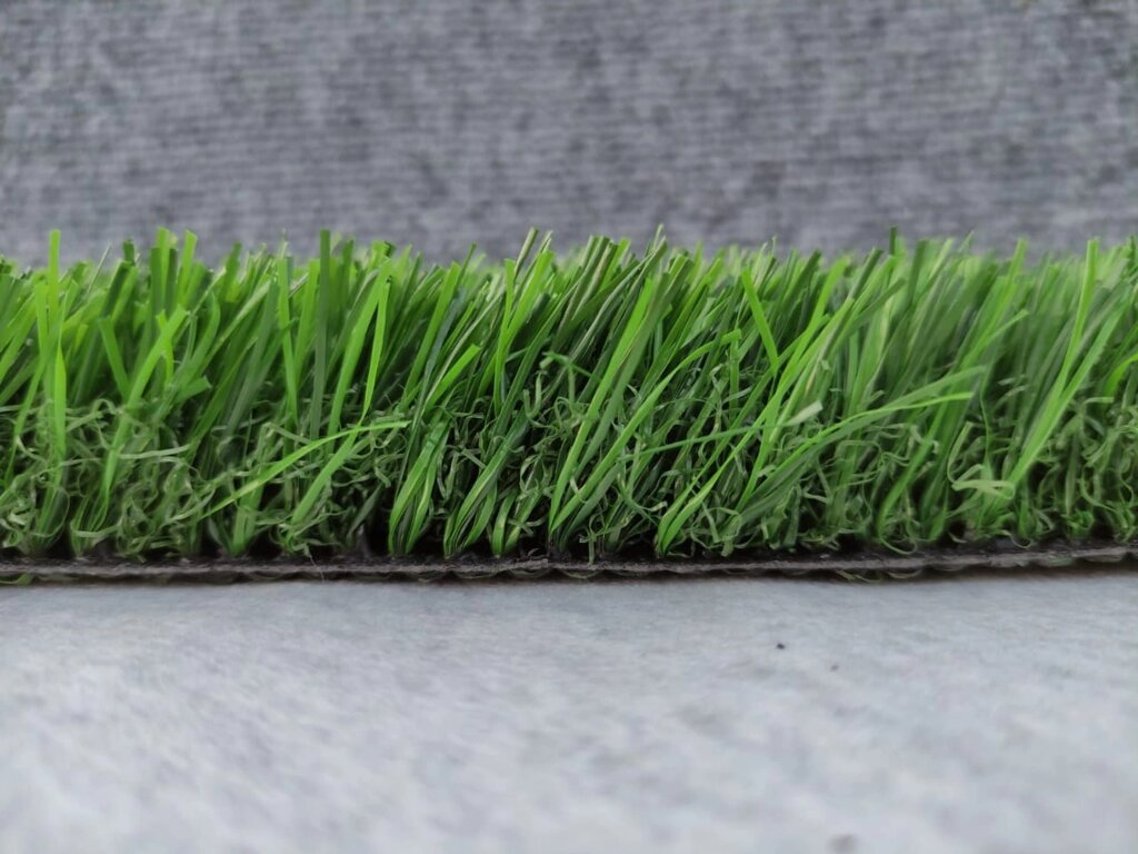 Искусственная трава с высотой ворса 40мм с зеленым подшерстком от компании ДетямЮга - фото 1