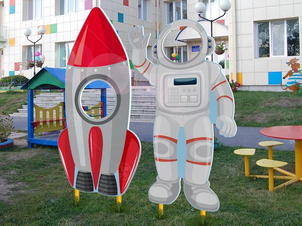 Композиция уличных фигур "Ракета и космонавт" от компании ДетямЮга - фото 1