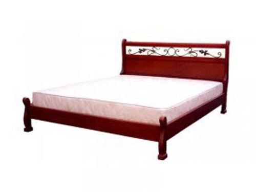Кровать из массива Емеля от компании Мебельный магазин ГОССА - фото 1