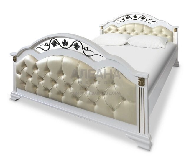 Кровать из массива с мягким изголовьем Элизабет-1 от компании Мебельный магазин ГОССА - фото 1