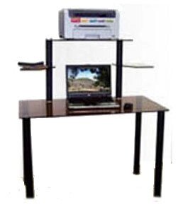 Стеклянный компьютерный стол КС-07 от компании Мебельный магазин ГОССА - фото 1