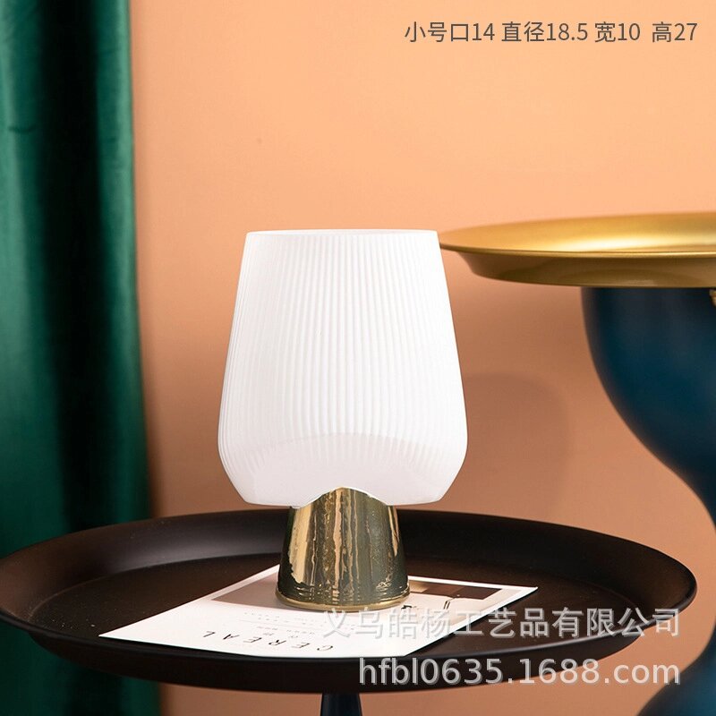 Ваза керамическая IST-041 | 32 | 5х12 см | белый от компании M-Lion мебель - фото 1