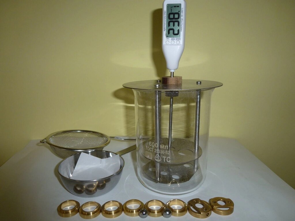 Прибор КИШ (Кольцо и Шар) для контроля температуры размягчения битумов от компании ООО "ТЕХЦЕНТР" - фото 1