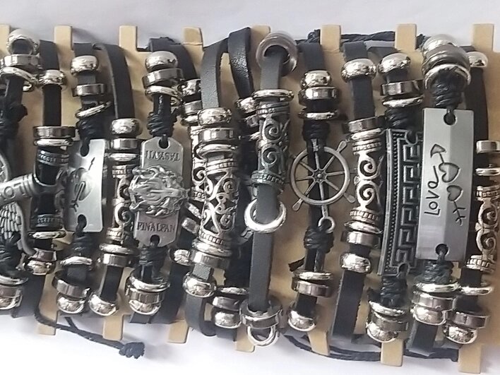 Ассорти серебряные кожаные браслеты от компании R.R.R. Бижутерия и украшения оптом - фото 1