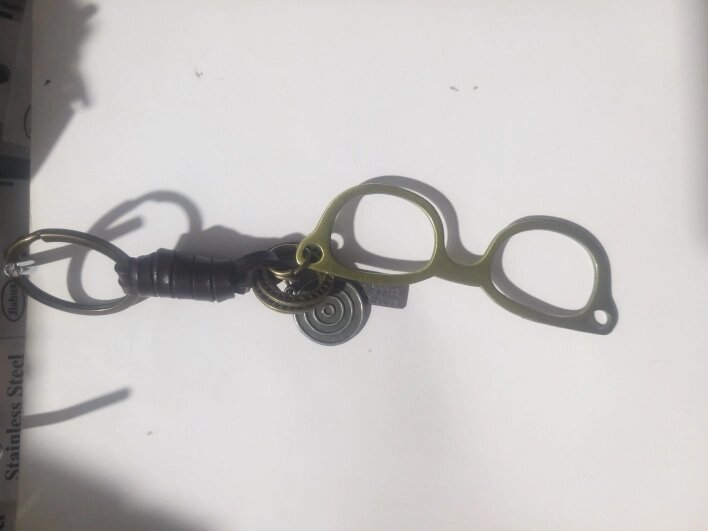 Брелок на ключи металлический от компании R.R.R. Бижутерия и украшения оптом - фото 1