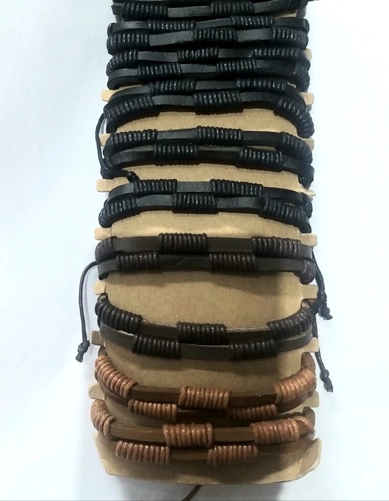 Мужской кожаный браслет, плетеный вручную от компании R.R.R. Бижутерия и украшения оптом - фото 1