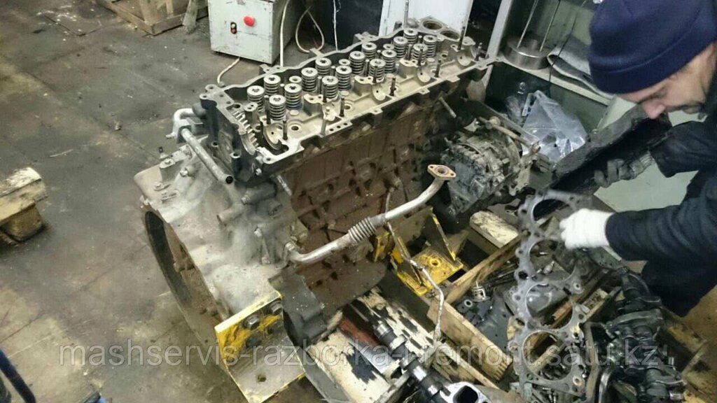 Двигатель бу исузу ISUZU 4HK1 и 6BG1 моторы бу исузу 4нк1 и 6БГ1 ##от компании## МашСервис - ##фото## 1