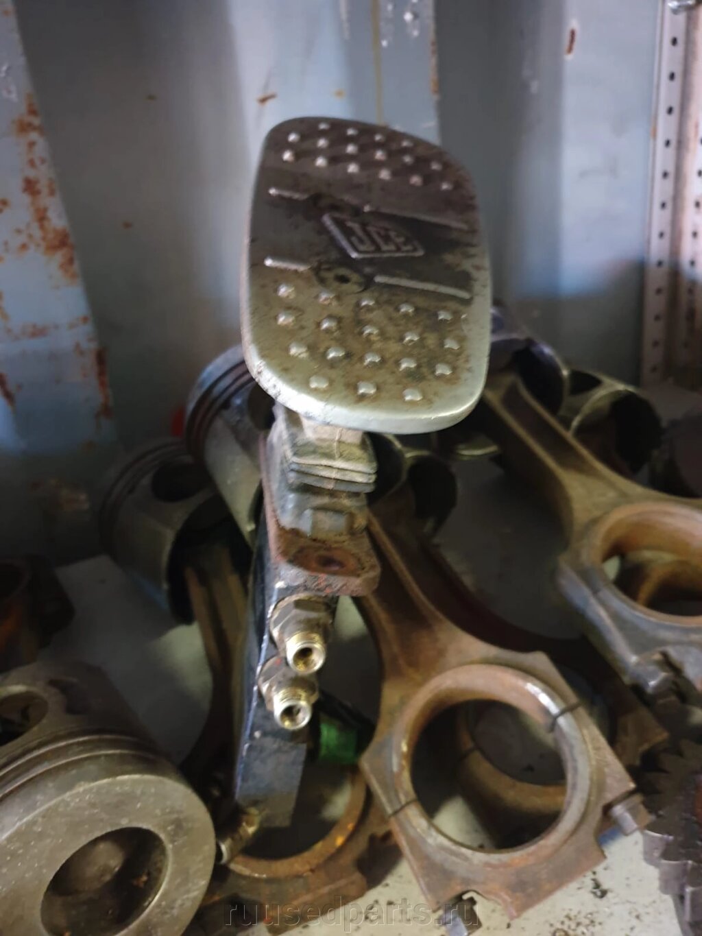 Foot Valve педаль гидромолота JCB 928/60339, 589/10161 от компании ГК "МашСервис" Запчасти и Ремонт спецтехники - фото 1