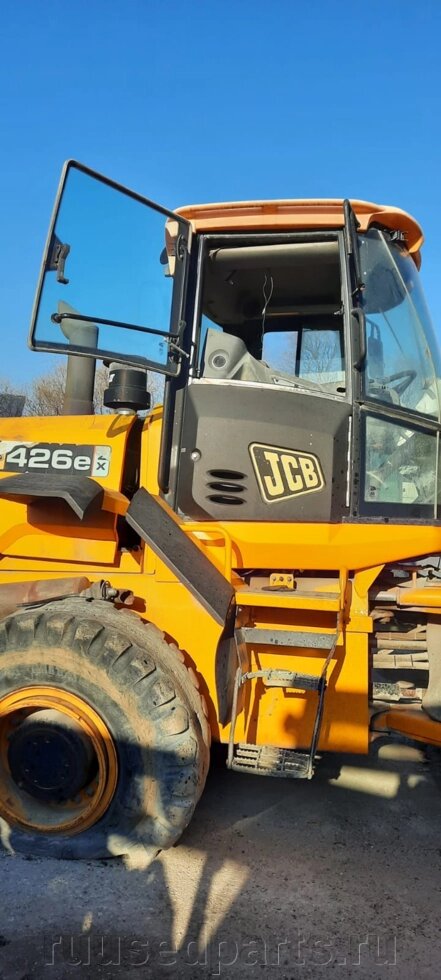 Фронтальный погрузчик JCB 426EX от компании ГК "МашСервис" Запчасти и Ремонт спецтехники - фото 1