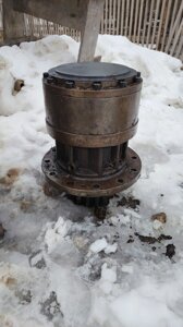 Редуктор поворота Volvo 14541069 c валом 14528929. для Volvo EC220D оригинал в Санкт-Петербурге от компании ГК "МашСервис" Запчасти и Ремонт спецтехники
