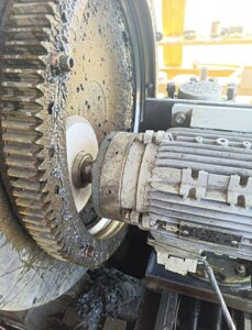 Ремонт ОПУ поворотного круга автовышки Hyundai, Aichi, Dasan, Mitsubishi, Isuzu Elf, Liebherr, Tadano, Mercedes-Benz в Санкт-Петербурге от компании ГК "МашСервис" Запчасти и Ремонт спецтехники
