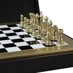 Шахматы "Классика" в кейсе (золотая доска), большие