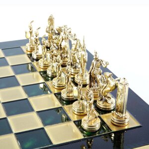 Шахматы "Троянские воины" в кейсе (зеленая доска, фигуры золото-антик), средние