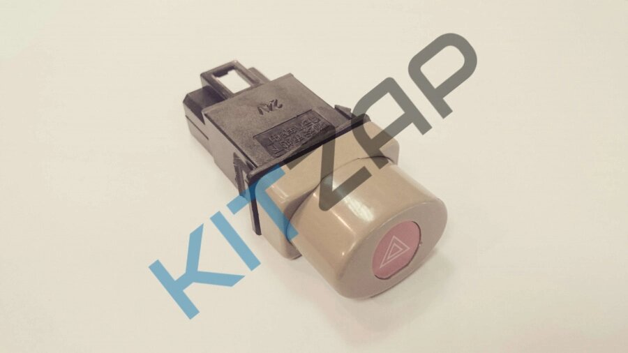 Кнопка аварийной сигнализации 1044/33462, 1065/33460 (Евро 3) 12V (стар. кабина) BP17803730303 BAW Fenix от компании КСТ-ПРОГРЕСС - фото 1