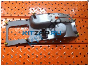 Накладка консоли 1068003607 Geely Emgrand EC7