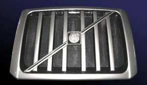 Решетка радиатора на Volvo VNL 660 Вольво ВНЛ серебро стеклопластик