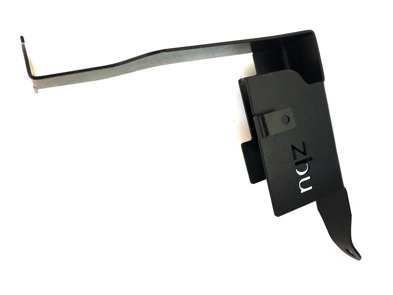 Защита блока сертификации AUTO-ZBU Camry V70 от компании Интернет-магазин "1000 рамок" - фото 1