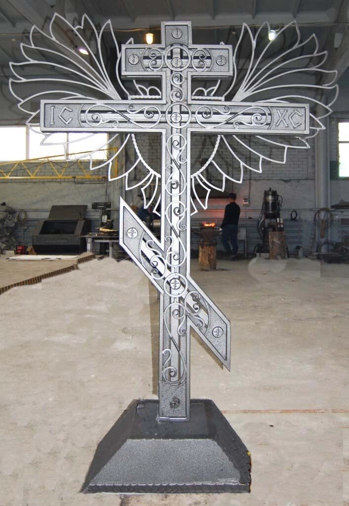 Кованый крест "Ангел",2 D от компании ООО "АСЦ - Сибирский Сварной" - фото 1