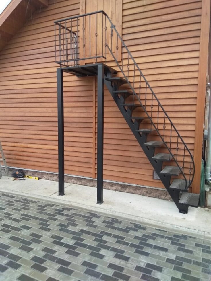 Металлическая лестница с перилами ##от компании## ООО "АСЦ - Сибирский Сварной" - ##фото## 1