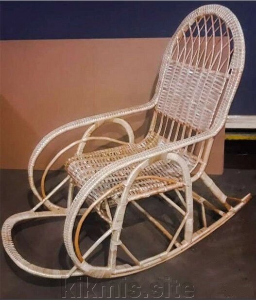 Кресло качалка из лозы Талица с подножкой от компании Интернет - магазин Kikmis - фото 1