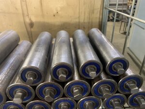 Ролики конвейерные стальные длина 600 мм, диаметр 48 мм