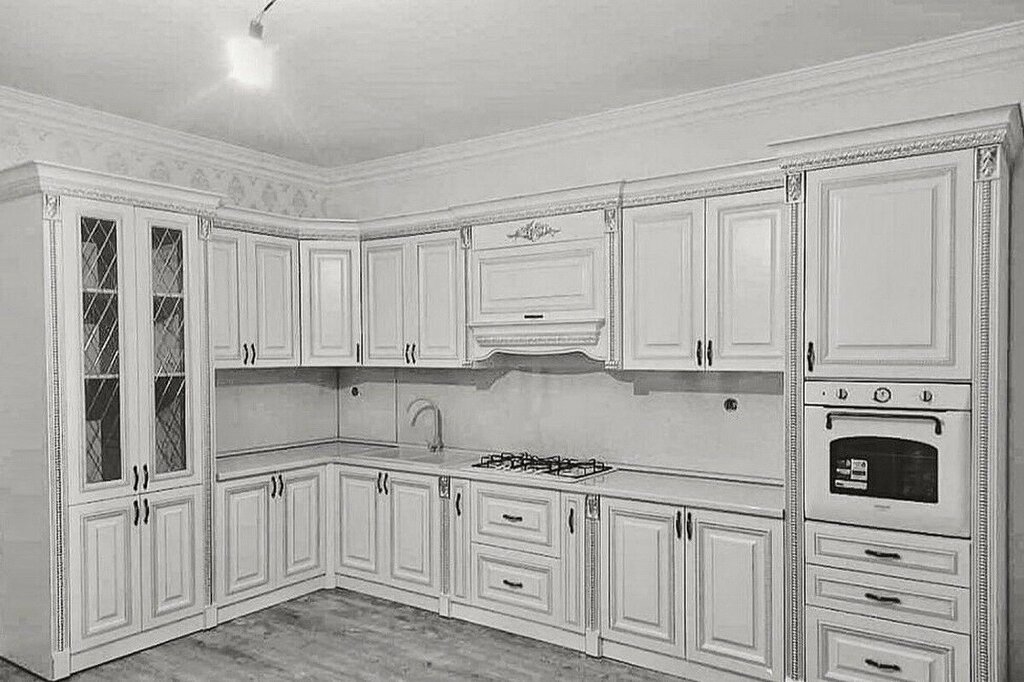 Кухня "Аманта угловая" в белом цвете с серебряной патиной ##от компании## Мебель Дом 24 - ##фото## 1