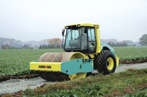 Каток дорожный грунтовый AMMANN ASC130D