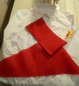Комплект пионерская рубашка+ пионерская пилотка, пионерский галстук