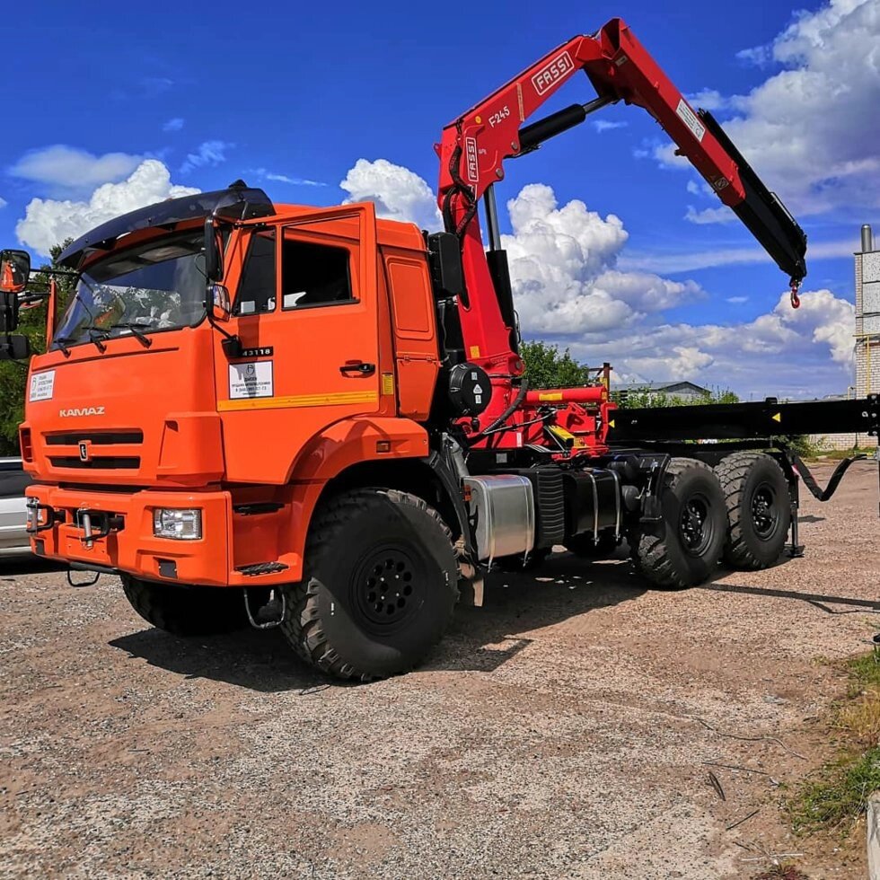 Седельный тягач с кму Fassi F245A. 0.24 Камаз 43118 - фото