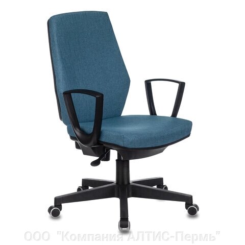 Кресло CH-545, с подлокотниками, ткань, синее от компании ООО  "Компания АЛТИС-Пермь" - фото 1