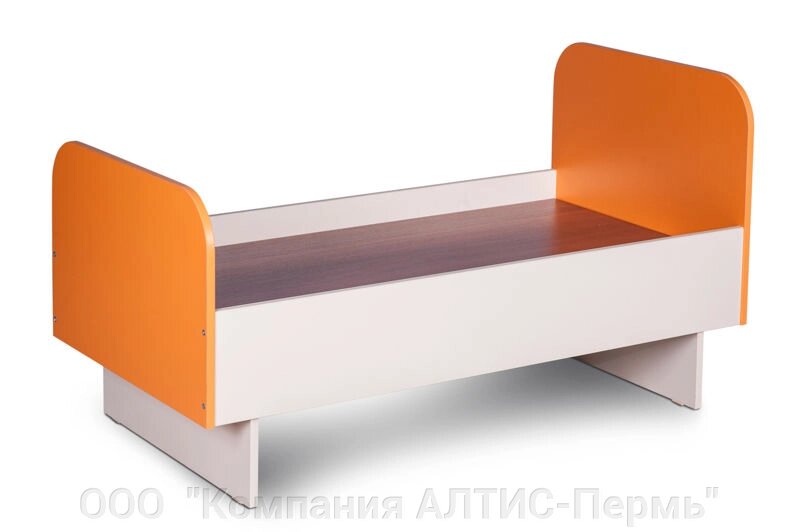 Кровать детская с цветными спинками ясли 1240*650*670мм от компании ООО  "Компания АЛТИС-Пермь" - фото 1