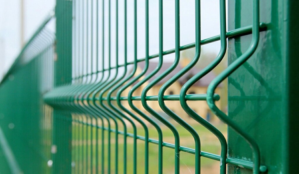 Забор из сварной оцинкованной сетки - фото