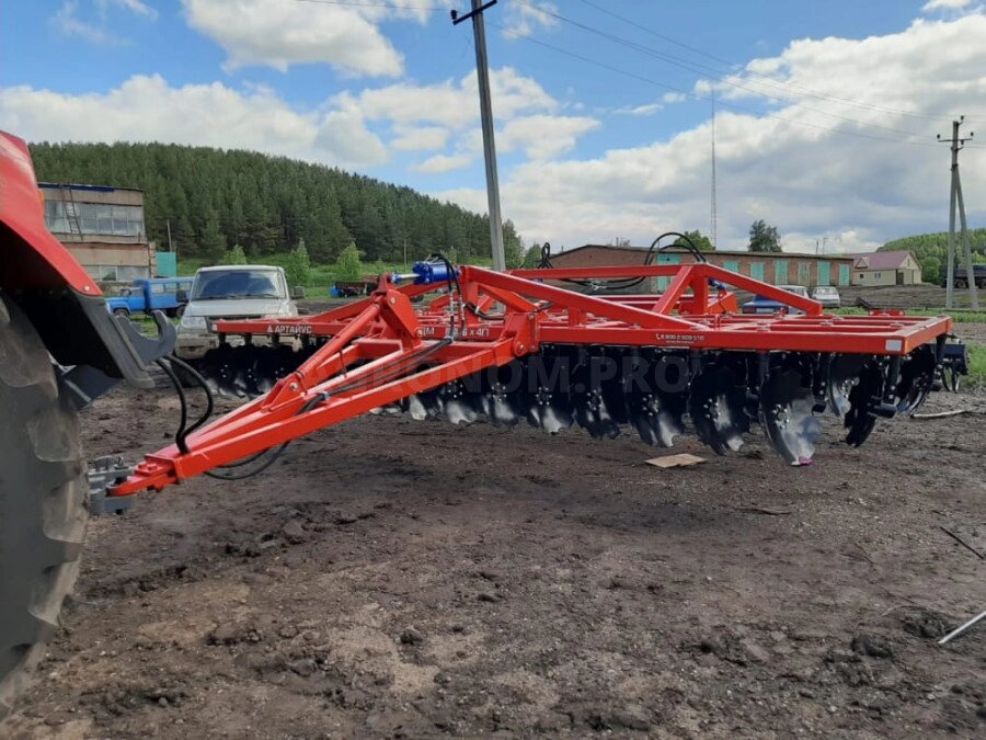 Борона дисковая БДМ 6х4 прицепная, со спиральным катком, необслуживаемый корпус от компании М-АГРО ТД - фото 1